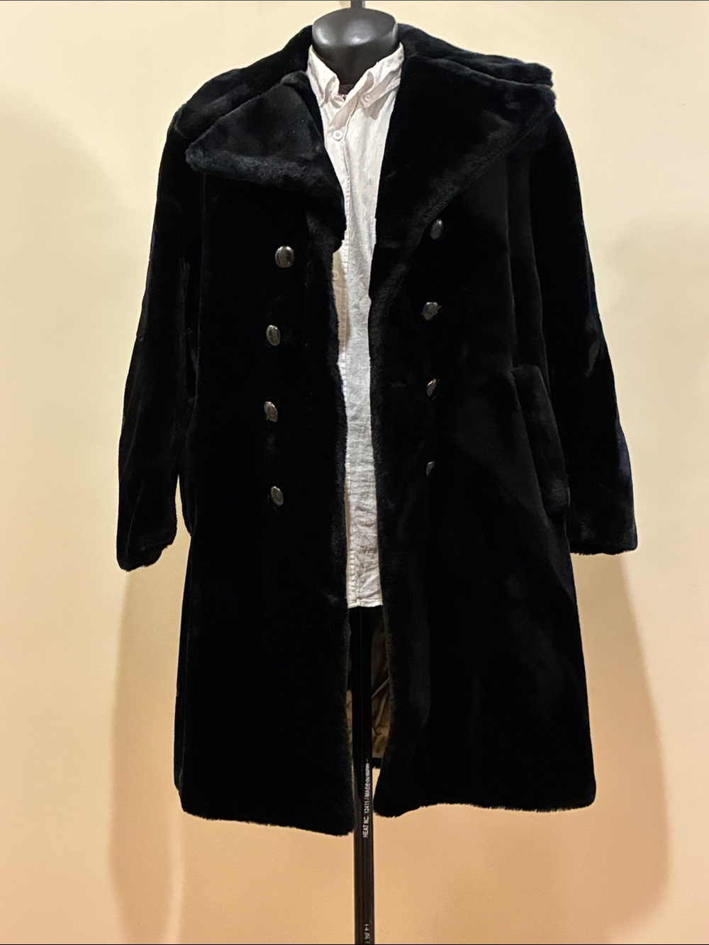 Amazing MID CENTURY vintage men’s black faux fur coat LARGE 44 RARE FIND EX COND